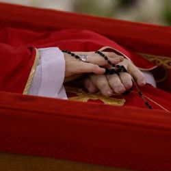 Más de 20.000 personas despidieron al papa Francisco