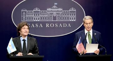 Tras otro miércoles negro para el dólar, Bessent intenta calmar al mercado