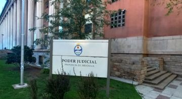 Funcionario de una Asociación de Cauce cobrará más de $ 140 millones porque lo cesantearon mal