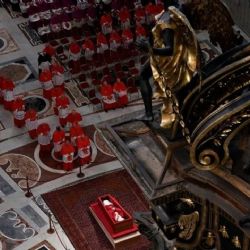 Los restos del papa Francisco ya se encuentran en la basílica de San Pedro