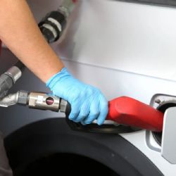 Mejoró la venta de combustibles luego de 15 meses de caída