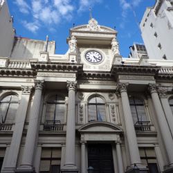 Pago a bonistas: se fue casi 80% de dólares “prestados”