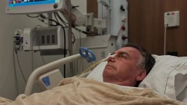 Foto iliustrativa de  Jair Bolsonaro fue internado en terapia intensiva por una neumonía 