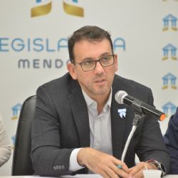 Importantes críticas al nuevo adicional que cobrarían estatales al cuidado de niños