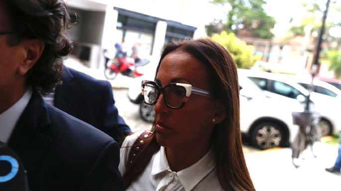Maradona estuvo sedado durante más de un día y lo operaron sin exámenes previos