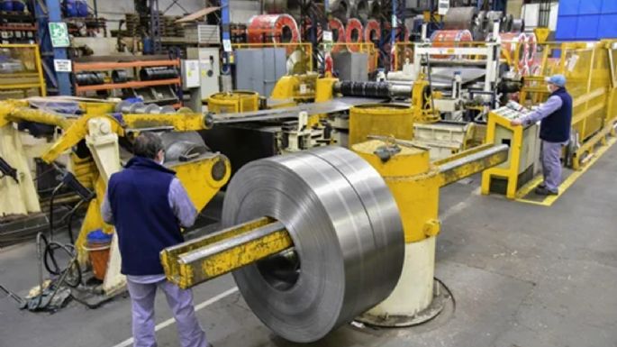 La actividad económica cayó 1,8% con respecto a febrero