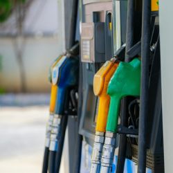 Por qué subieron los combustibles en todo el país