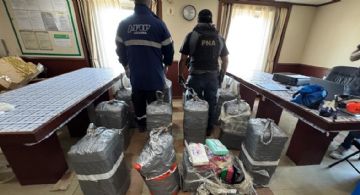 La Aduana descubrió 400 kilos de cocaína en un buque