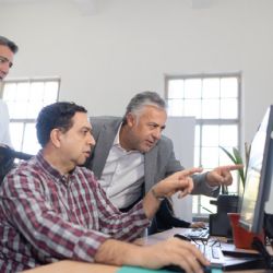 Así opera en X el "troll center" de Alfredo Cornejo