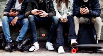 Australia bloqueó 4,7 millones de cuentas de menores de 16 años