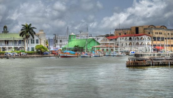 Cuáles son las nueve monarquías que existen en América 