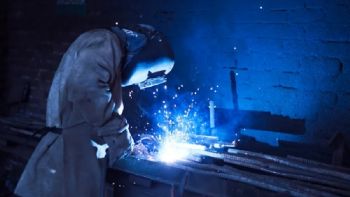 Cierre de empresas: entre altas y bajas, hay 21.938 menos en dos años