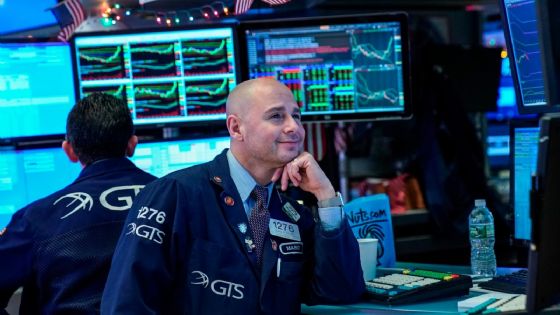 Bonos y acciones siguen sin repuntar y el Riesgo País alcanzó los 586 puntos