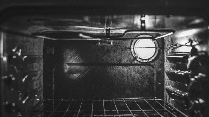 La forma más simple de limpiar un horno eléctrico sin esfuerzo
