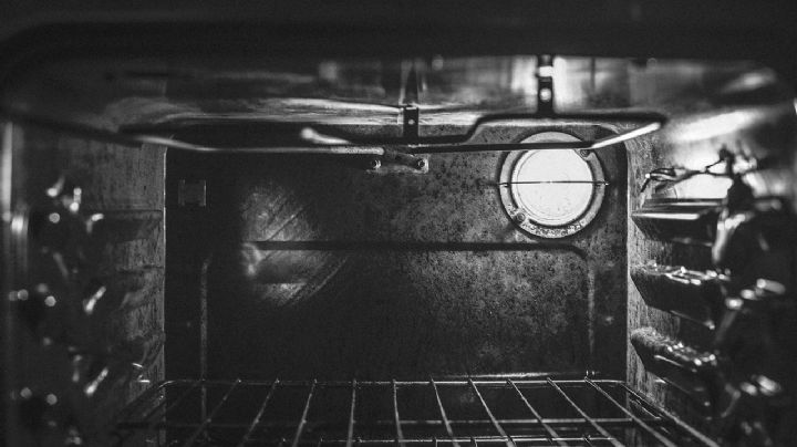 La forma más simple de limpiar un horno eléctrico sin esfuerzo