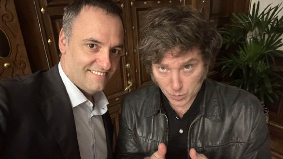 En medio de las revelaciones patrimoniales, Manuel Adorni canceló su conferencia de prensa