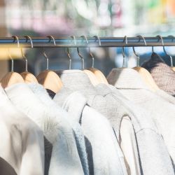 El consumo de ropa importada ya supera a la nacional