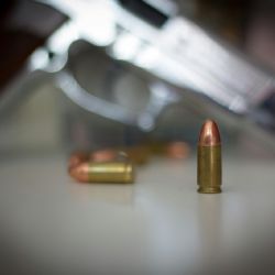 Giro radical en la tenencia de armas en Argentina: facilitan el acceso