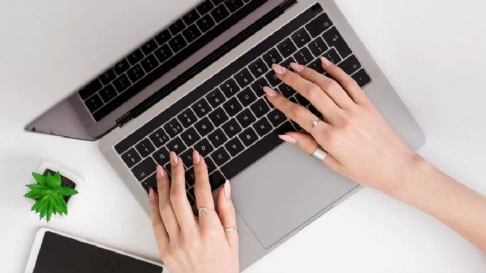 Cinco trucos para limpiar el teclado de tu computadora