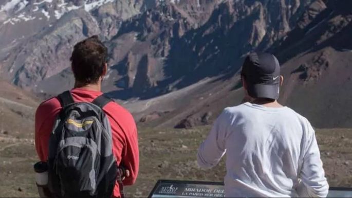 Quiénes son los turistas que más gastan en Mendoza