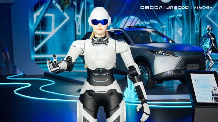 Robots humanoides ya realizan tareas propias de los empleados de comercio