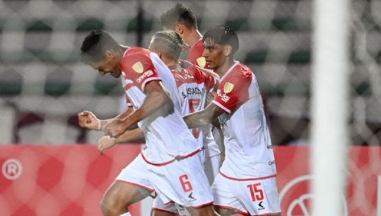 Estudiantes derrotó a Carabobo y pasó a octavos