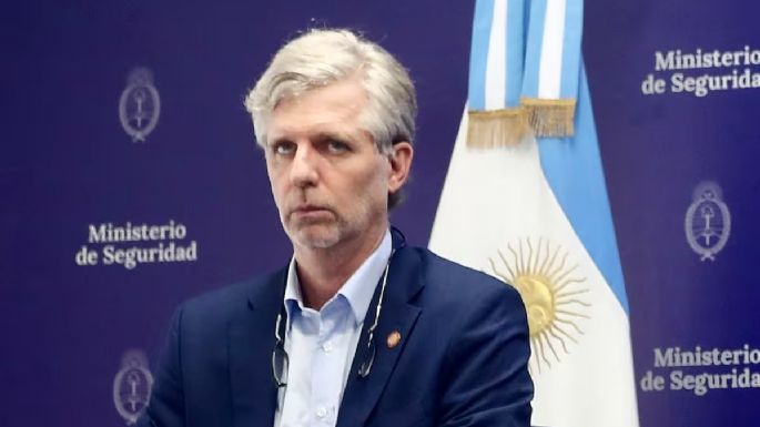 SIDE: pidió vigilar a los que generen desconfianza en economía y en la opinión pública