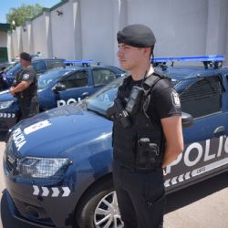 Seguridad sale a comprar autos de diferentes marcas para investigaciones