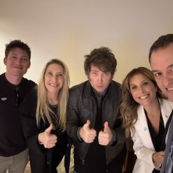 Avanza la disputa entre Karina Milei y Santiago Caputo
