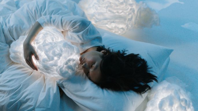 El sencillo truco para "apagar el cerebro" y dormir en unos minutos