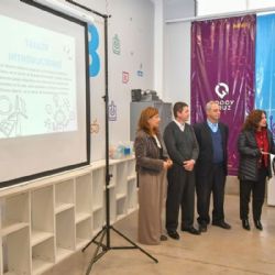 Presentaron la secundaria con títulos en programación y robótica