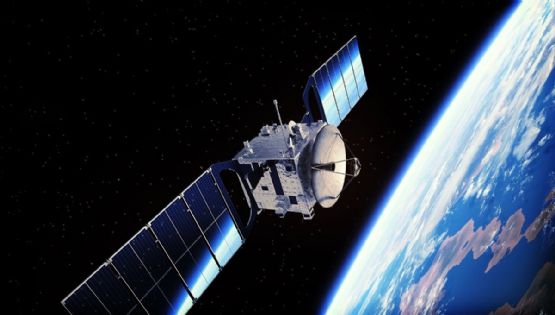 Guerra de satélites en el espacio argentino entre Jeff Bezos y Elon Musk