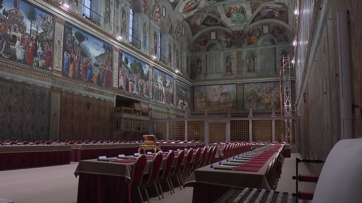 Así prepararon la Capilla Sixtina para recibir el Cónclave