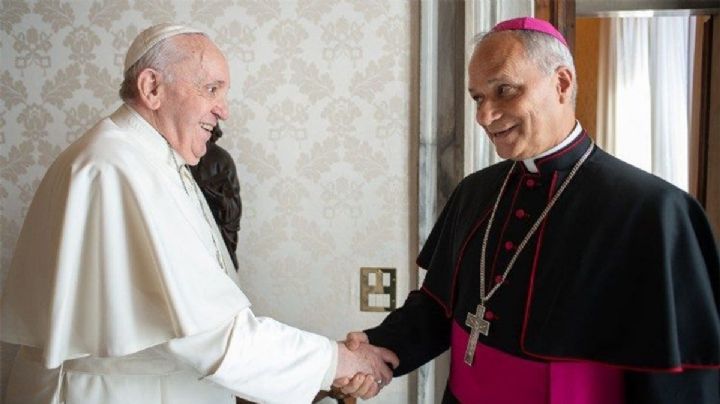 Papa León XIV: críticas a líderes de derecha y apoyo a los refugiados