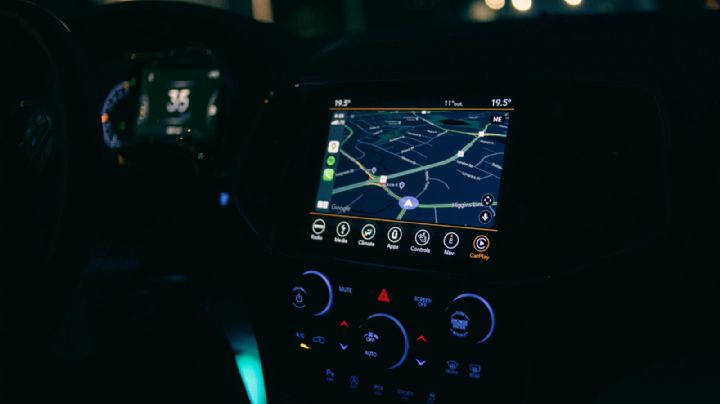 Se reglamentó el procedimiento para importar sin aranceles autos eléctricos