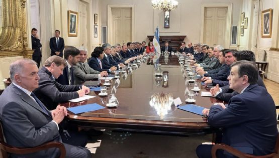Gobernadores otra vez al ataque por la caída de la recaudación