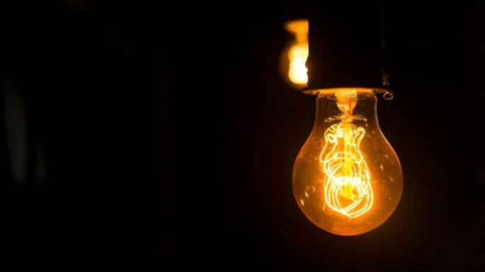 Suba de la luz: cuestionan la fórmula del EPRE y alertan que se perdería el recorte que anunció Cornejo