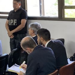 El fiscal puso el ejemplo de Florencia Kirchner para explicar cómo Walter Bento usó a sus hijos