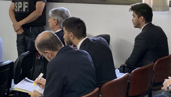 El fiscal puso el ejemplo de Florencia Kirchner para explicar cómo Walter Bento usó a sus hijos