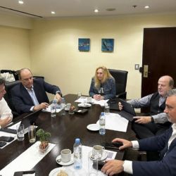 Para competir con "Las Fuerzas del Cielo", sale a la cancha "La Carlos Menem"