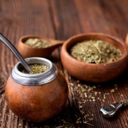 ¿Dulce o amargo? Cómo prefieren el mate los argentinos 