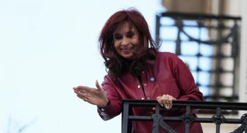"Che Milei, los dólares se van y las inversiones no llegan"