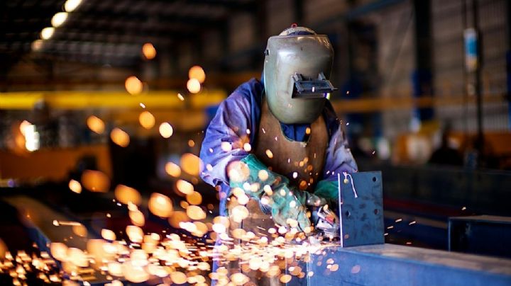 La industria metalúrgica cayó en abril y trabaja a menos del 50% de su capacidad