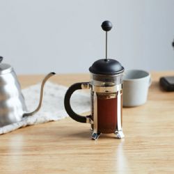 Cinco razones por las que deberías cambiar tu cafetera eléctrica por una émbolo