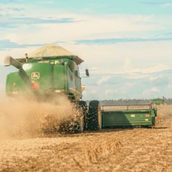 Tensión en el campo: mañana suben las retenciones para las exportaciones de granos