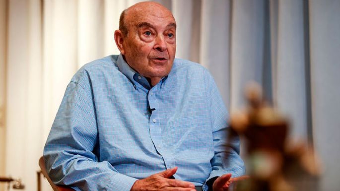 Cavallo criticó el programa económico y pidió acumular reservas
