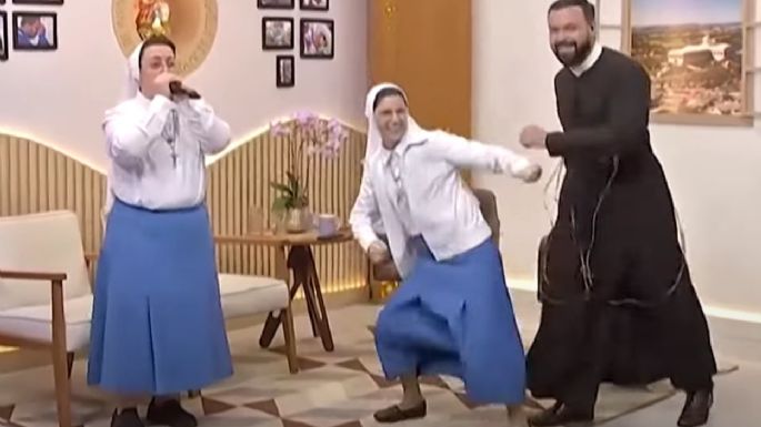Dos monjas improvisaron una sesión de rap con beatbox incluído 