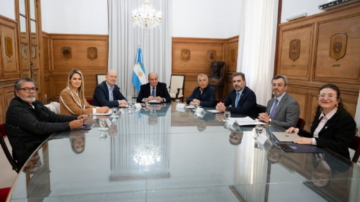 Con Cornejo en la mesa, el Consejo de Mayo sesionó por primera vez