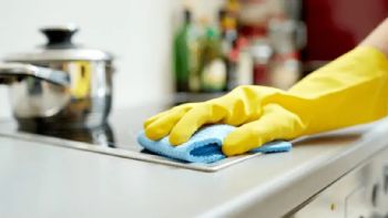 Confirmaron el aumento para empleadas domésticas y un bono para fin de año