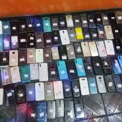 Secuestraron casi 700 celulares en un operativo policial
